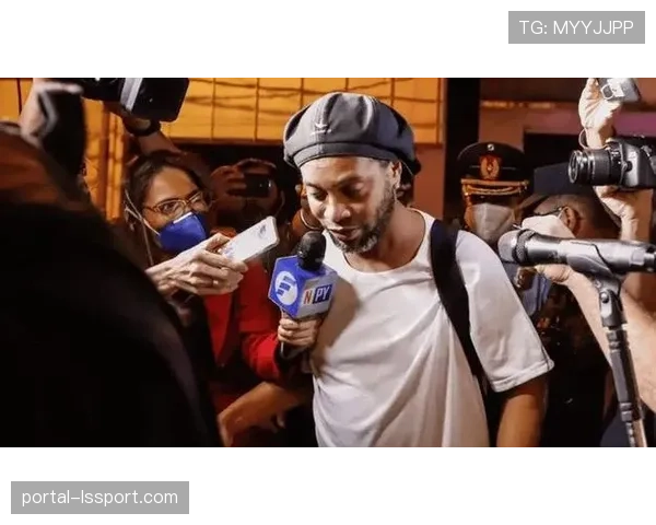 小罗巴黎夜店风波纪录片发布，20年怨恨主帅替补细节曝光